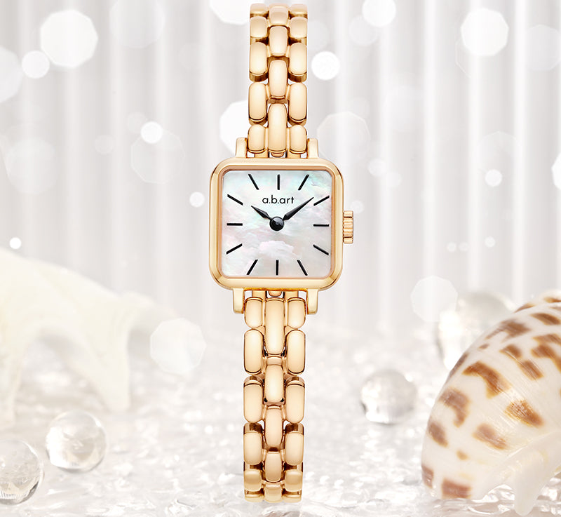 GA | 18mm | Sapphire Glass | Mother-of-pearl Dial