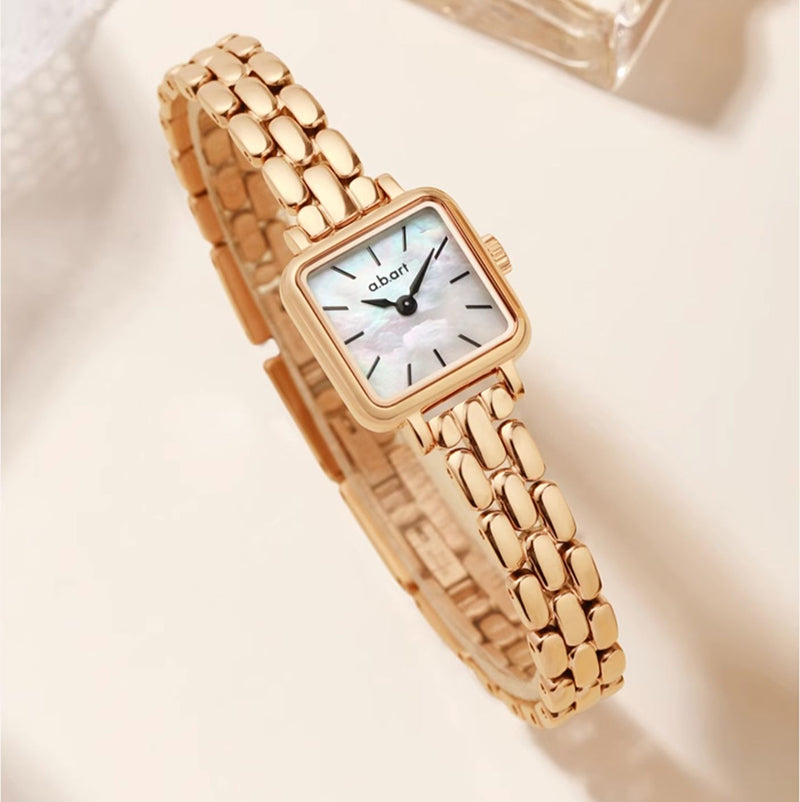 GA | 18mm | Sapphire Glass | Mother-of-pearl Dial