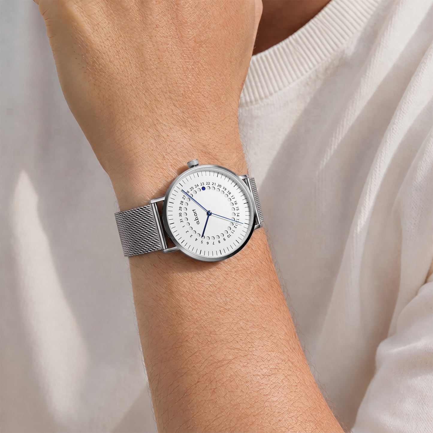 Freiburg | 41 mm | Ronda Swiss Parts Uhrwerk | Saphirglas | O101 Red Dot Design Award Serie