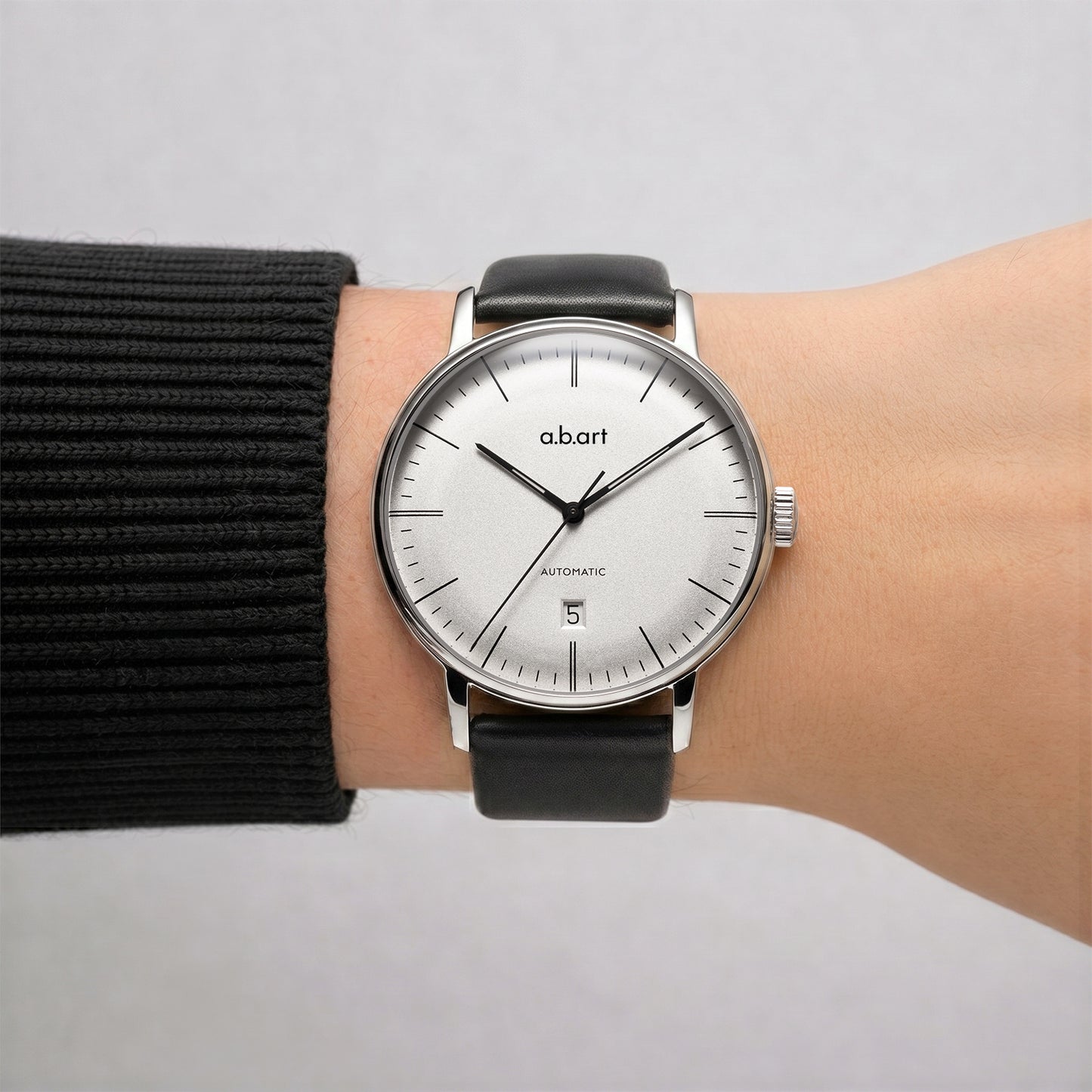 Freiburg Automatic – Bauhaus Classic, Domed Sapphire, MIYOTA 8215, 41 mm