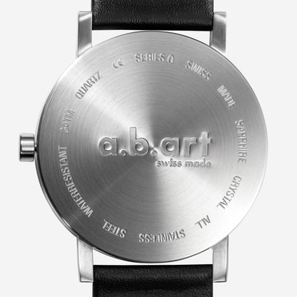 Freiburg | 41 mm | Ronda Swiss Parts Uhrwerk | Saphirglas | O101 Red Dot Design Award Serie