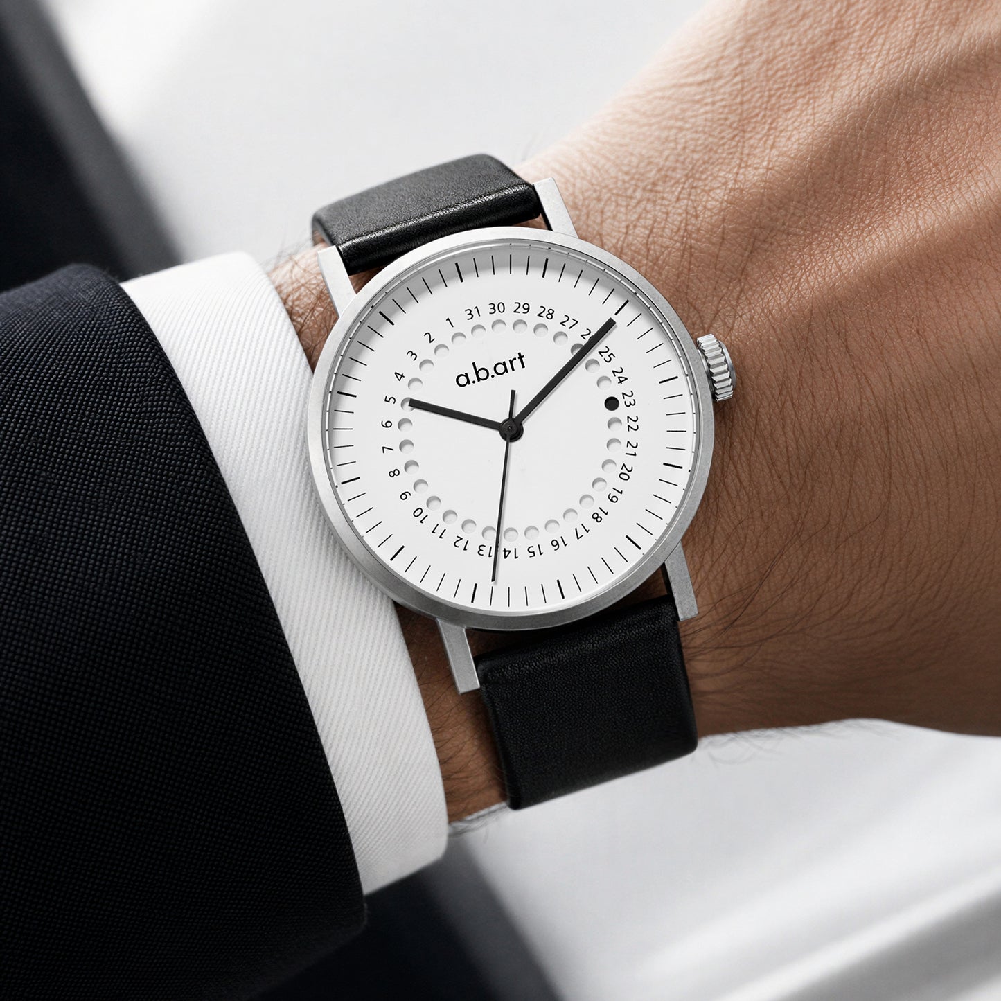 Freiburg Automatic – Iconic Jump Date, MIYOTA 8215, Sapphire Glass, 40.5 mm