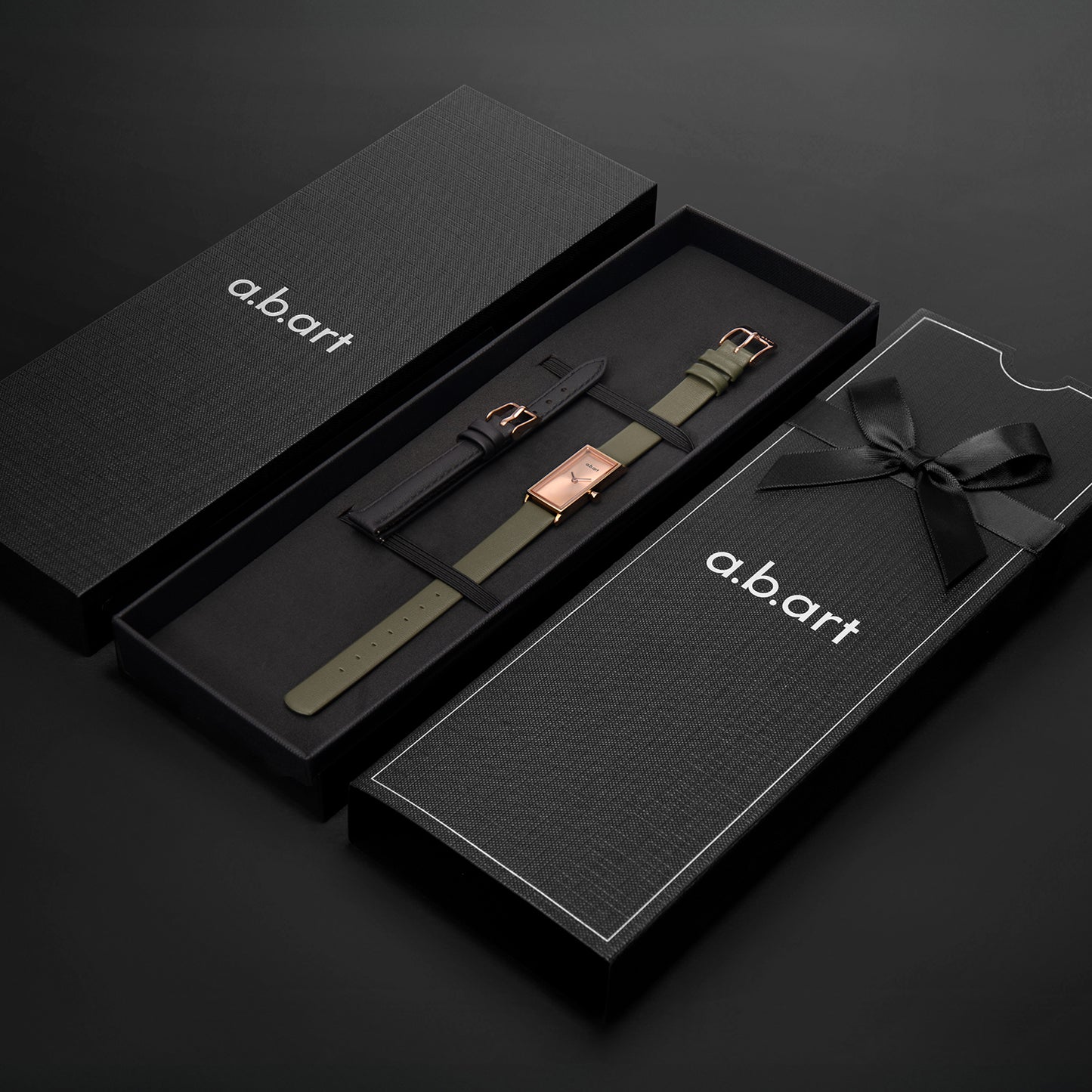 I5 | 29*15 mm | Sapphire Glass | Gold Sunburst Dial