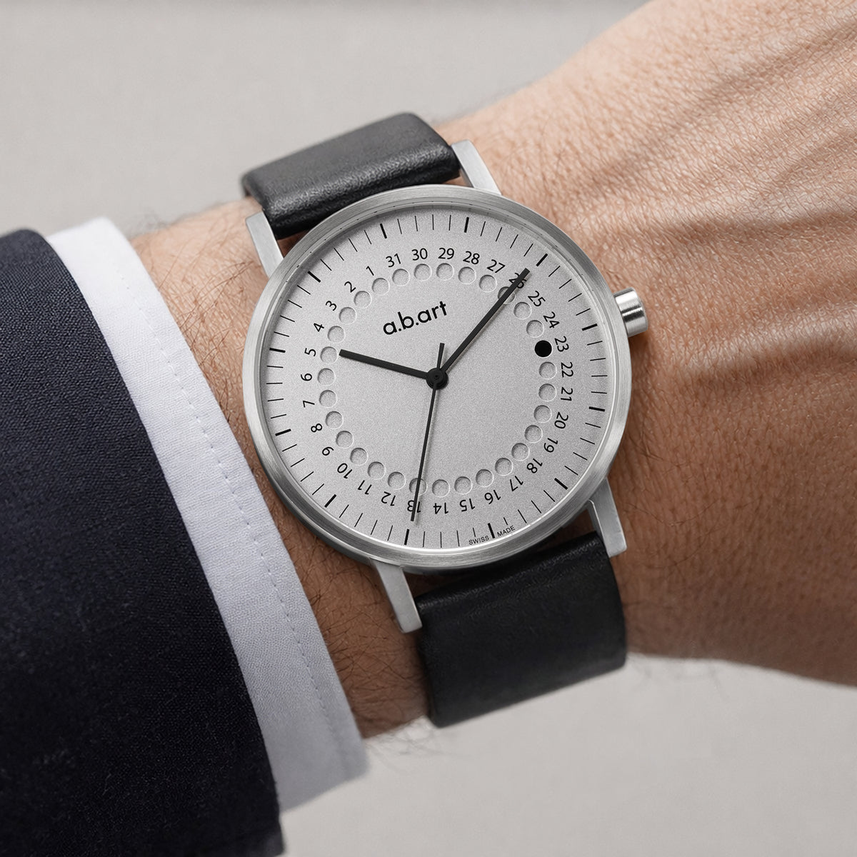 Freiburg | 41 mm | Ronda Swiss Parts Uhrwerk | Saphirglas | O101 Red Dot Design Award Serie