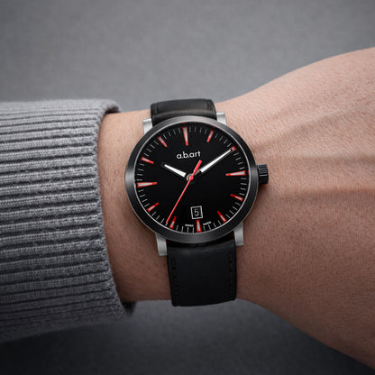 WA |42.6 mm | Swiss Quartz Movement | Sapphire Glass