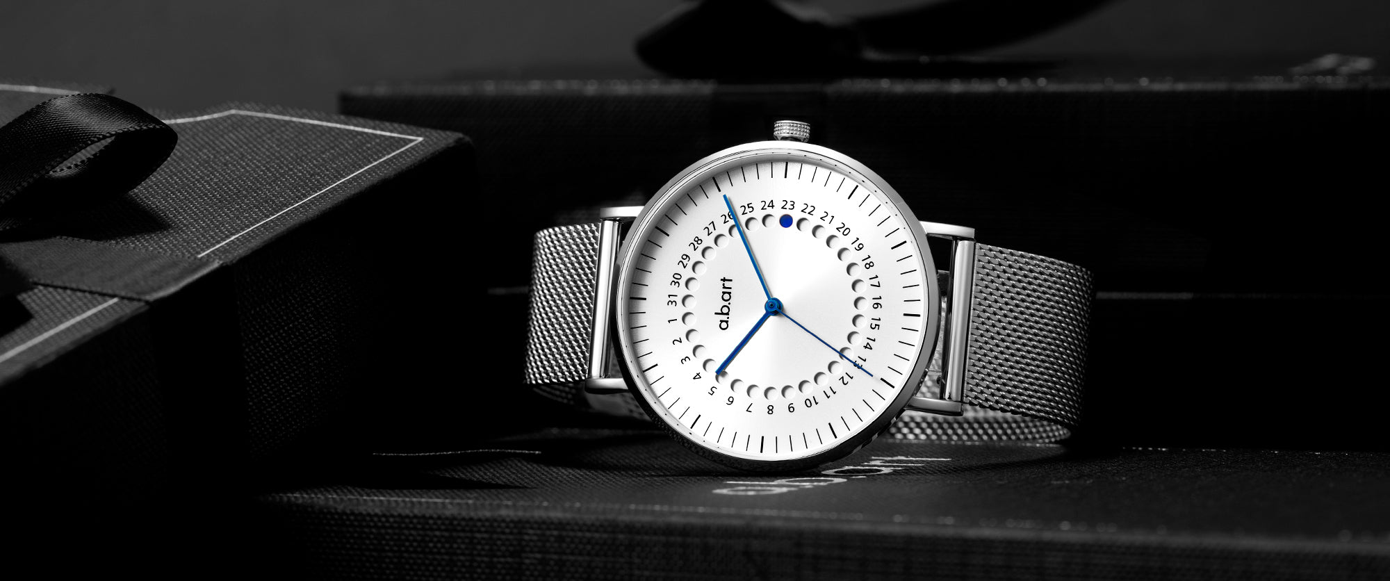 スイスデザインの時計、ジュエリー、サングラス |アバルトストア